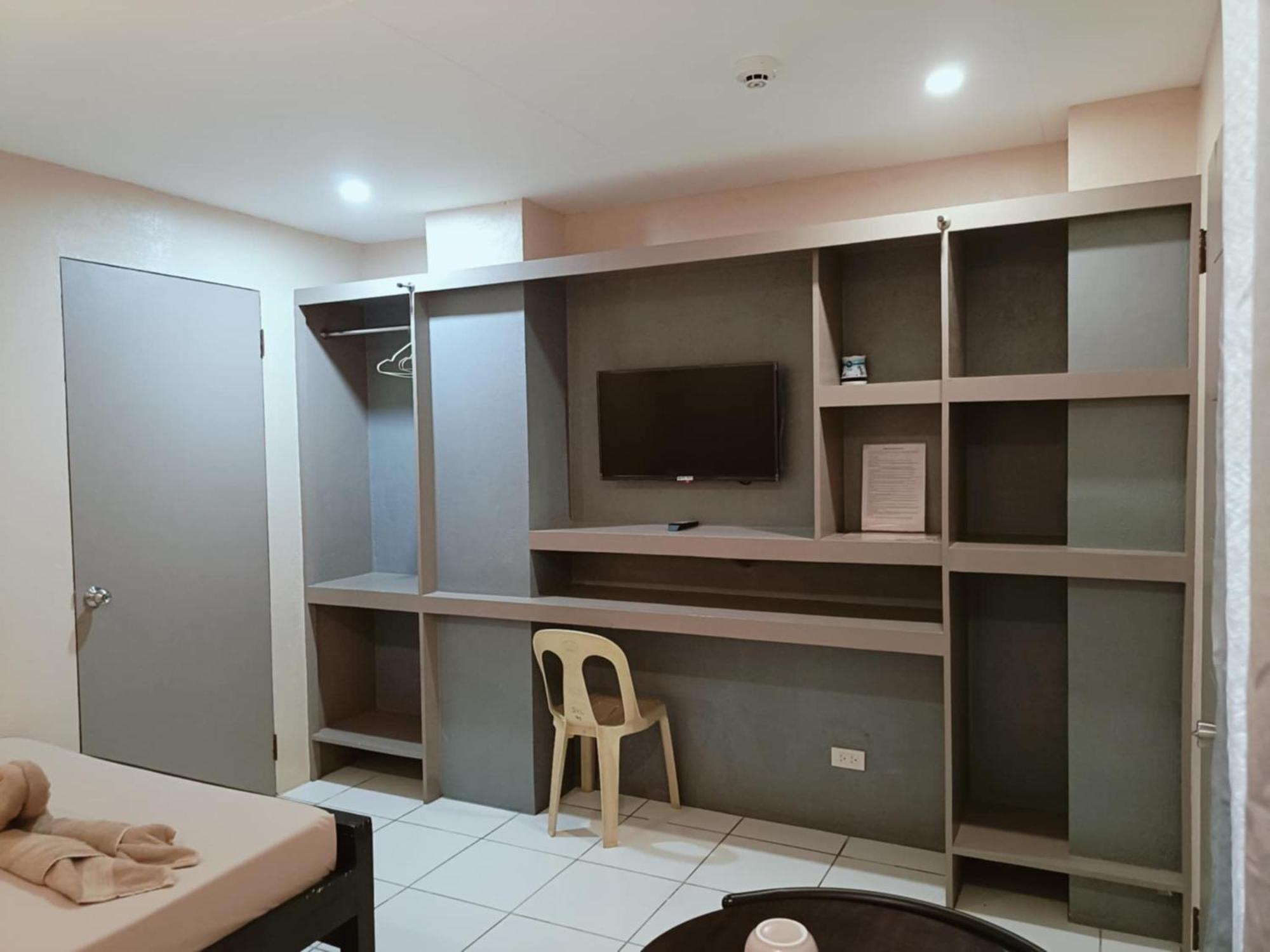 Claytown Pension House Dumaguete City Exterior foto
