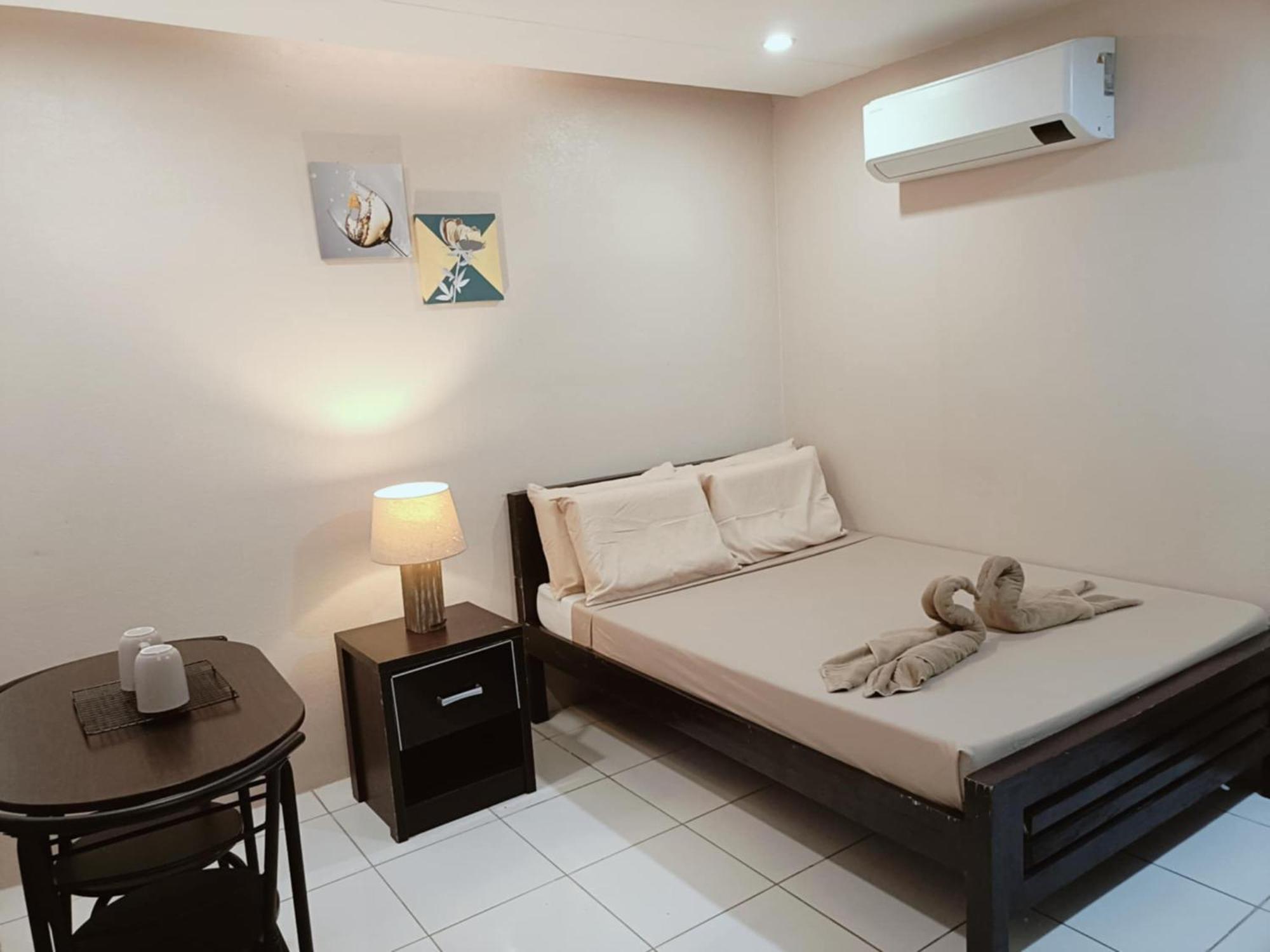 Claytown Pension House Dumaguete City Exterior foto